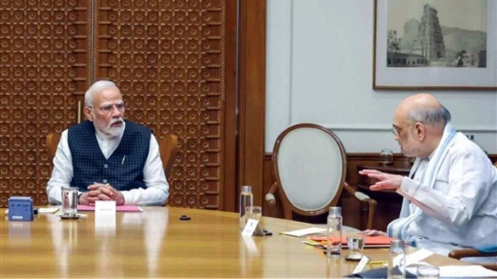 Pahalgam आतंकी हमले में मारे गए कर्नाटक के दो पर्यटकों के शव पहुंचे बेंगलुरु, सरकार ने बुलाई सर्वदलीय बैठक