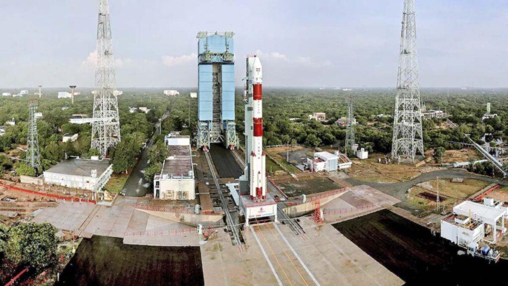 दुश्मनों पर ISRO रखेगा सैटेलाइट से नजर, 18 मई को होगी 101वीं लॉन्चिंग