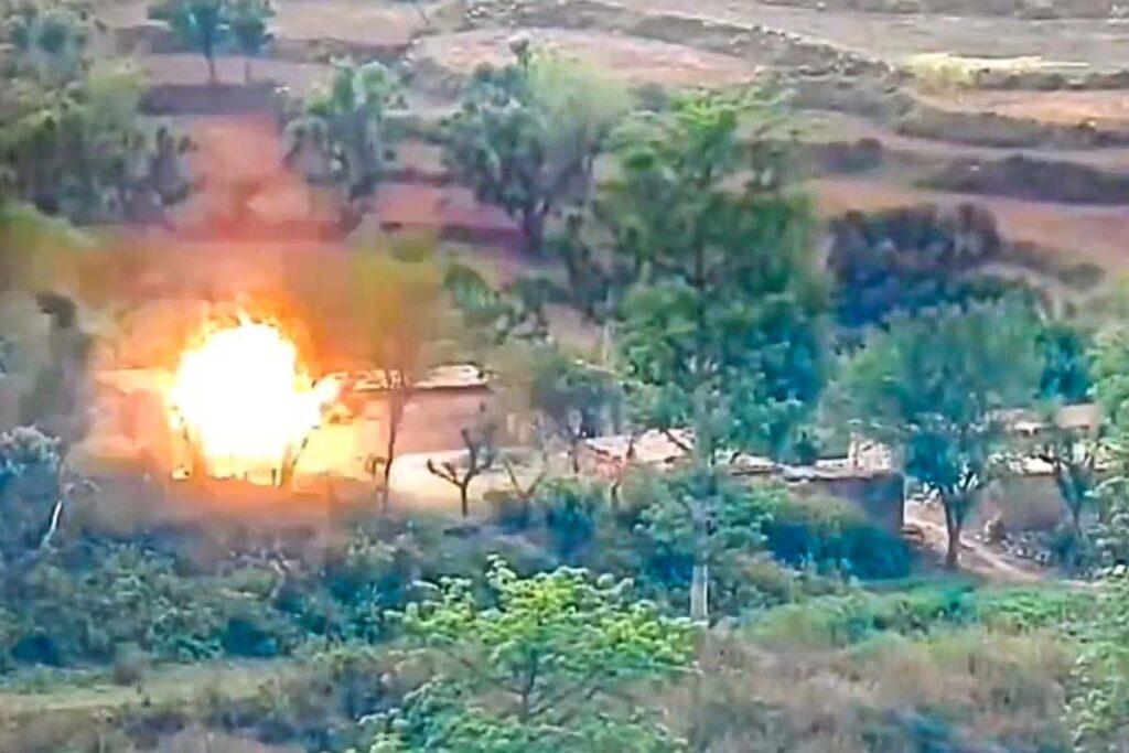 पाकिस्तान के पूर्व एयर मार्शल ने खोली पाक की पोल, कहा- ‘भोलारी एयरबेस पर गिरीं 4 ब्रह्मोस मिसाइलें