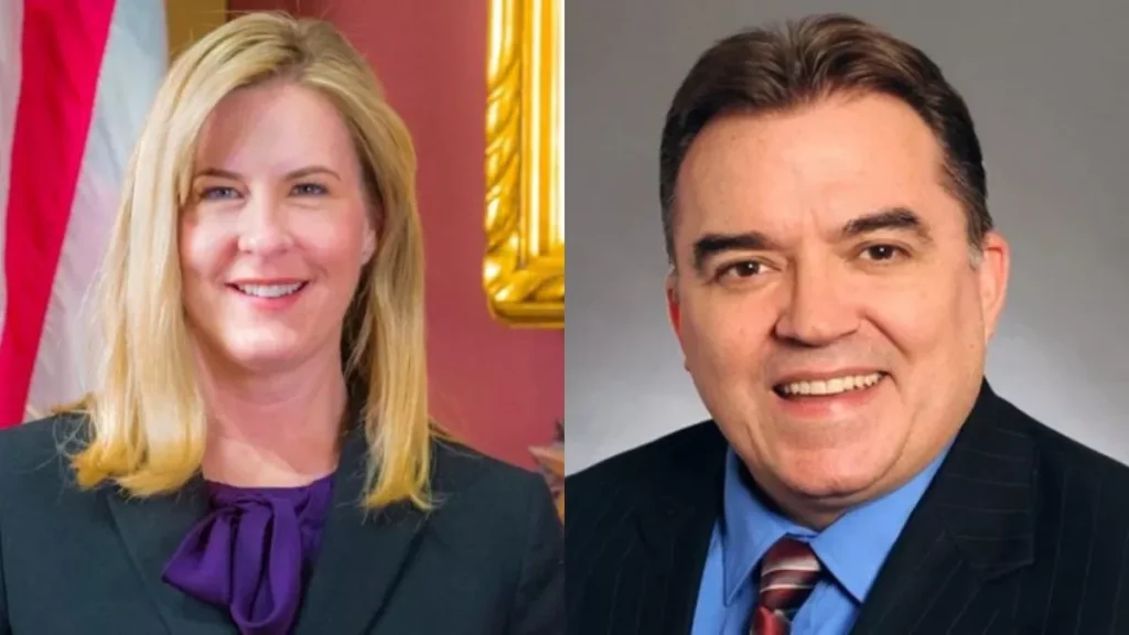 USA : घर में घुसकर दो सांसदों को गोली मारी, सांसद समेत दो की मौत; पुलिस अधिकारी बनकर आया था हत्यारा