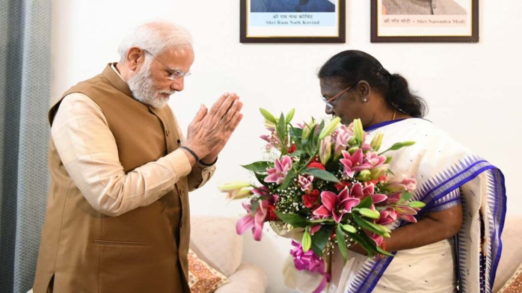 प्रधानमंत्री मोदी ने राष्ट्रपति मुर्मू से मुलाकात की, जानिए क्या थी मुलाकात की वजह