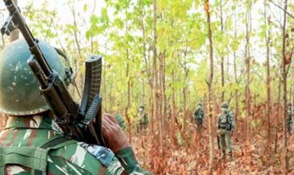Jharkhand Naxal Encounter : 1 करोड़ का इनामी नक्सली ढेर, 3 कुख्यात माओवादियों को पुलिस ने मार गिराया