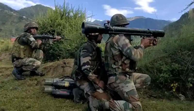 Poonch में LoC पर घुसपैठ की कोशिश नाकाम, भारतीय सेना ने दिया …