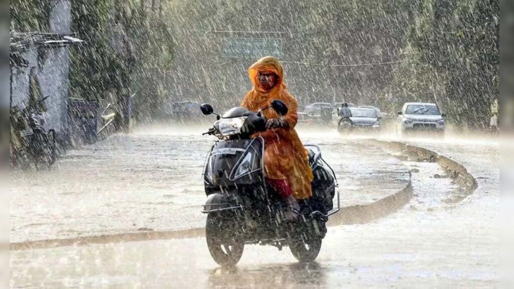 मॉनसून की विदाई के बाद भी आज फिर जोरदार बारिश और आंधी