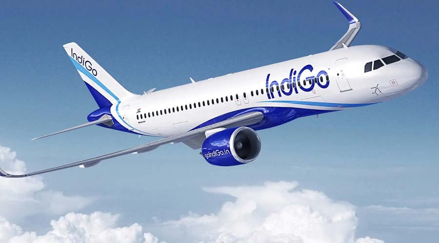 इंडिगो फ्लाइट्स में आई तकनीकी खराबी… हैदराबाद एयरपोर्ट पर फंसे हजारों यात्री