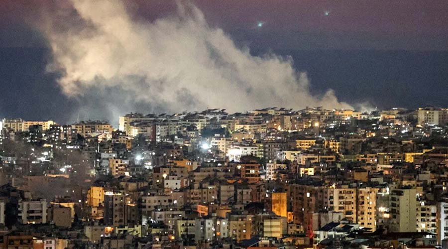 Israel US Iran War : ईरान के पलटवार से मिडिल ईस्ट में बढ़ा तनाव, इन देशों के लिए जारी हुआ अलर्ट Israel US Iran War