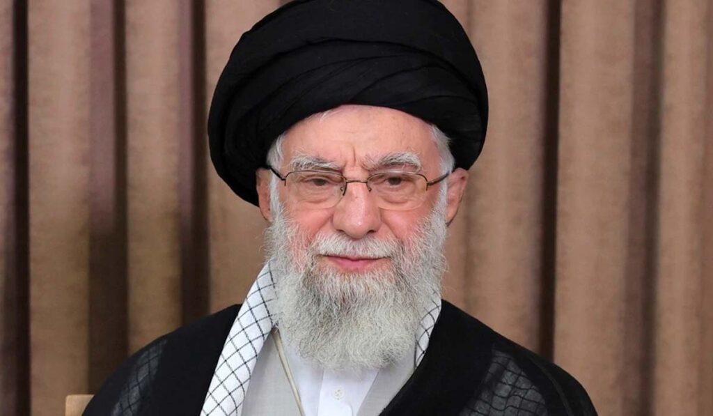 US-Israel Iran War: भयानक जंग से में मची हाहाकार… खामेनेई की मौत के बाद भड़का ईरान; 40 दिनों के राष्ट्रीय शोक की घोषणा