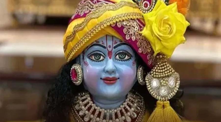 Holi 2026: होली पर करें श्री कृष्ण के 108 नामों का जाप, मिलेगा विशेष आध्यात्मिक लाभ