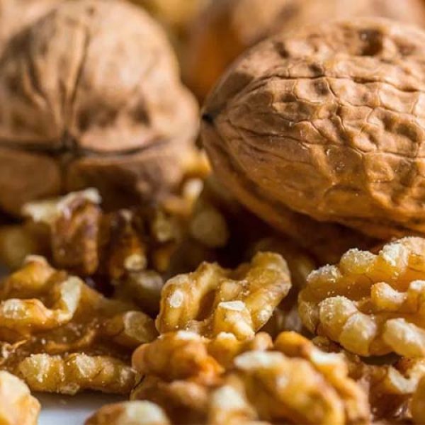 अखरोट क्यों कहलाता है ‘सुपरफूड’? जानिए रोज़ाना सेवन से मिलने वाले बड़े फायदे