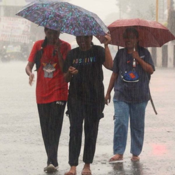 Weather Update : देश के कई हिस्सों में भारी बारिश का अलर्ट, गंगानगर में अब भी गर्मी का कहर